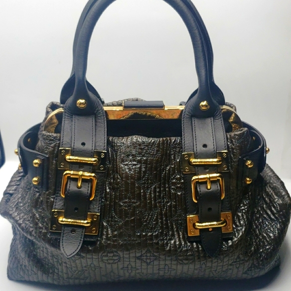 LOUIS VUITTON BAG ONE SIZE COLOR BLACK WITH GOLD HARDWARE 100% AUTHENTIC - Picture 7 of 17